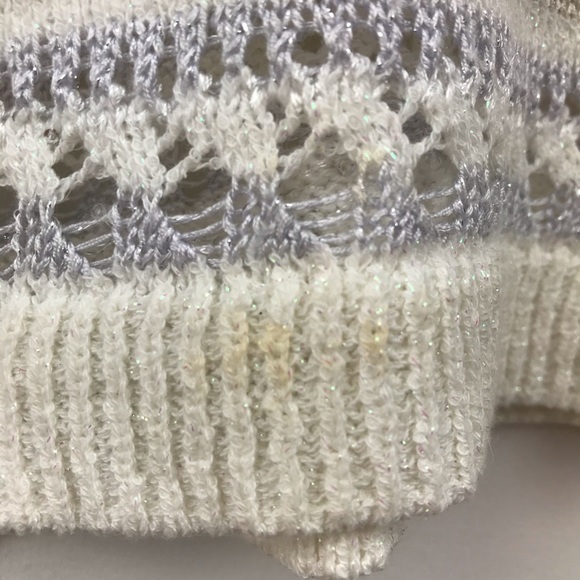 WHBM Short Sleeve Stitchy V-Neck Pullover - Picture 10 of 12